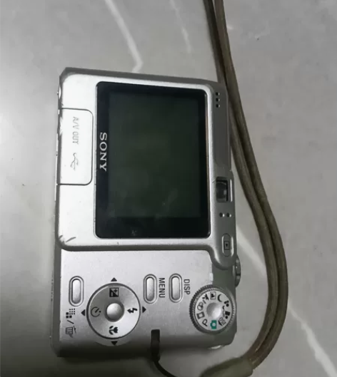 索尼dsc-w35数码相机，没内存卡，没电...