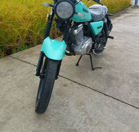 二手摩托车 进口铃木复古太子150 车况极...