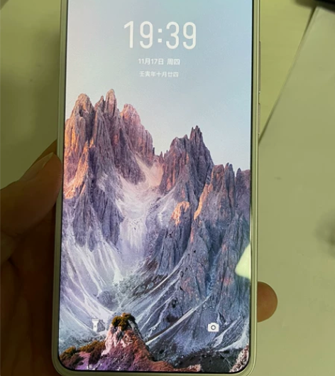 魅族17梦幻独角兽 8加128的屏幕完美，...