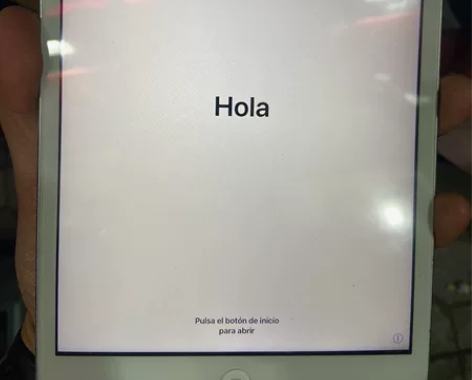 iPad mini2 屏坏触摸不灵，内屏闪...