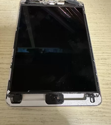 iPad mini2，32G，摔了一下不开...