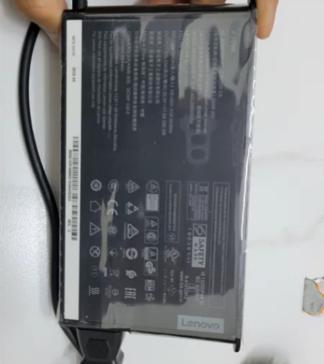 联想230w笔记本电源适配器  联想拯救者...
