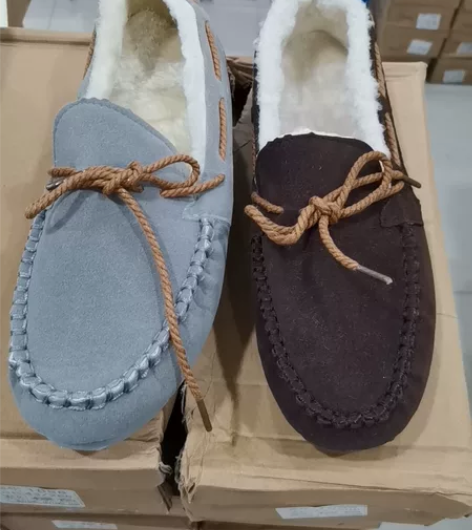 全新！加毛男款豆豆鞋，只有黑色棕色灰色42...