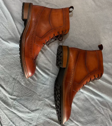 布洛克纯手工头层牛皮好鞋 整张鞋面采用的是...