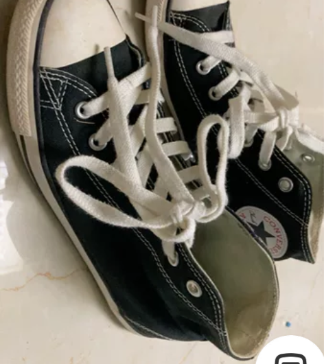 正版匡威高帮帆布鞋，38码 感兴趣的话点“...