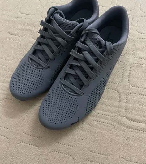 正品PUMA彪马运动休闲赛车鞋子42.5码...