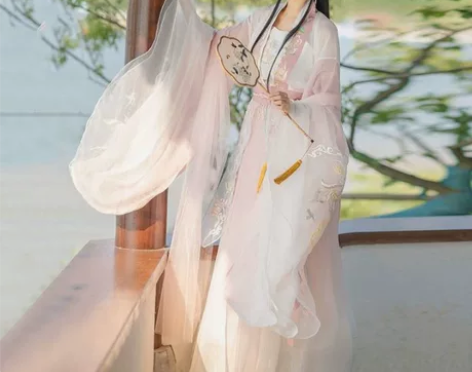 卫跃原创【十里荷香】汉服女刺绣魏晋南北朝大...