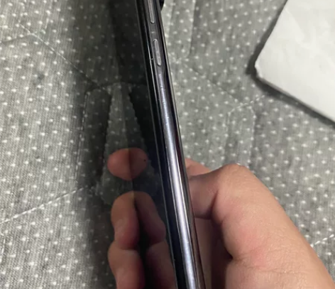 小米11ultra 12＋256 屏幕碎了...