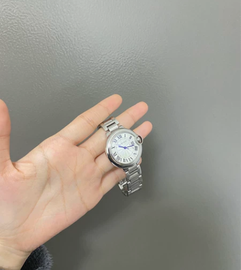 卡地亚蓝气球手表高版本 700多买的 没带...