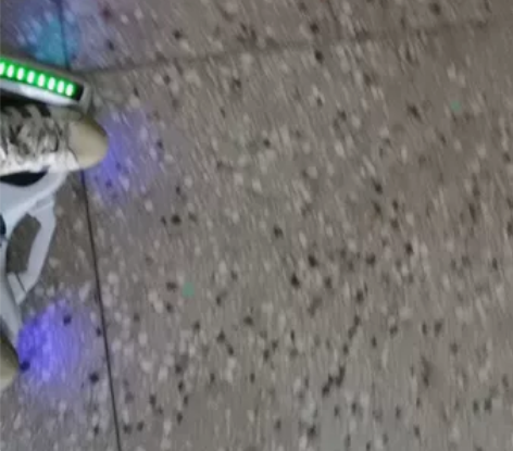 平衡车  能正常用  就是电池不怎么好了 ...