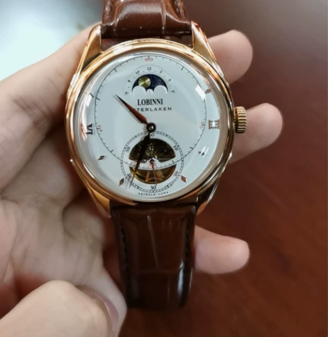 个人闲置手表 感兴趣的话点“我想要”和我私...