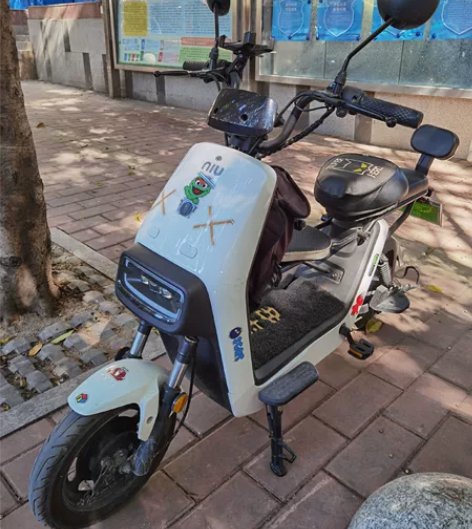 小牛电动G0全改，大刀勿扰，外观低调的通勤...