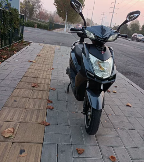 自己骑的台铃60V20A电动车，成色和图片...