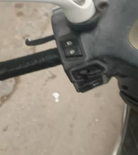 豪爵越星125踏板摩托车，便宜卖，无牌无证...