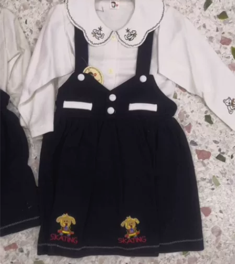 女童女款童装连衣裙裙子学生裙两个码 感兴趣...