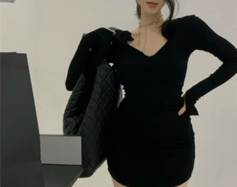 扑啦啦2022年早秋新款纯欲性感V领长袖连...