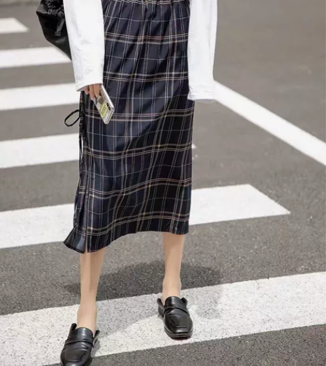 LRUD格子裙子半身裙女秋季新款韩版宽松A...