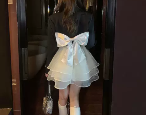 网纱公主蓬蓬裙女春装2022新款收腰显瘦蝴...