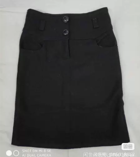 RUPSAPSA黑色毛呢铅笔裙165/66...