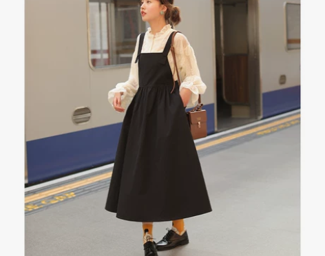日系黑色背带裙女学生夏中长款新款学院风吊带...