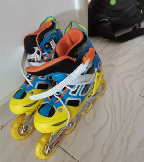 美洲狮溜冰鞋 直排轮成人轮滑鞋男女士旱冰鞋...