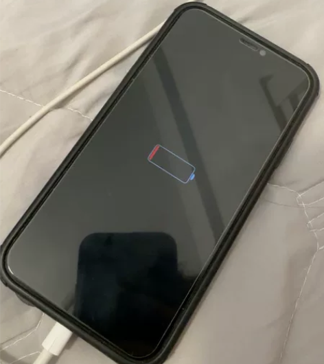 iPhone 11 黑色 128G 出 因...
