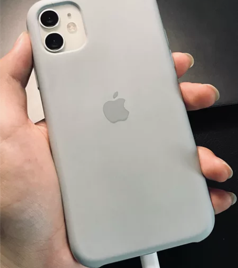 iPhone苹果11美版无锁 128，完美...