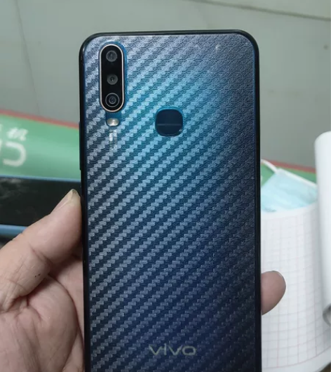vivo Y3 4+128. 全原小花。功...