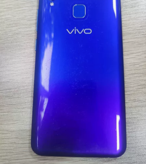 VIVO u1 3+32 成色如图 买来一...