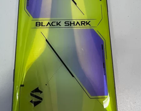 黑鲨5rs 8+25695新今年7月购买的...