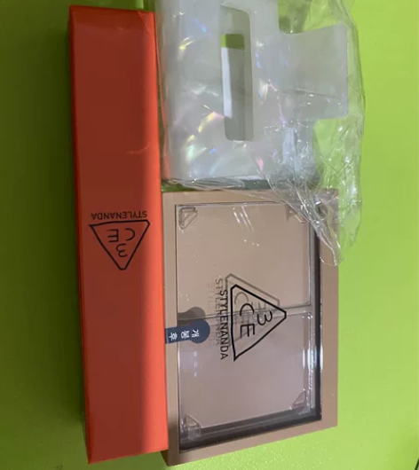 出3ce暖棕修容和午后蜜桃唇釉，送夹子 单...