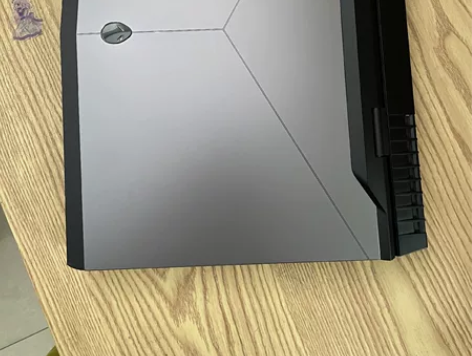 外星人17r4/1060/7700 游戏本...