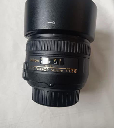 尼康 501.4G镜头,成色99新,功能完...