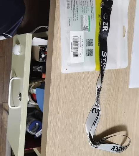 斯泰克手机挂绳，全新未用，全国包邮 感兴趣...