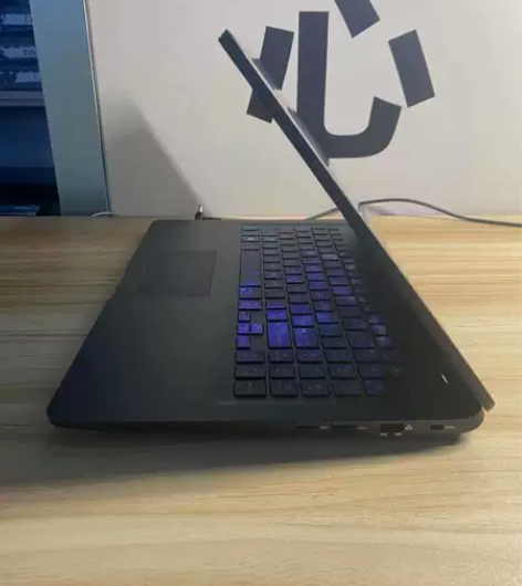GTX1050 4G游戏本 神舟I5 八代...