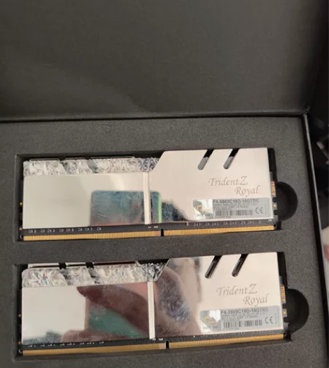 450收皇家戟内存ddr4 3600hz两...