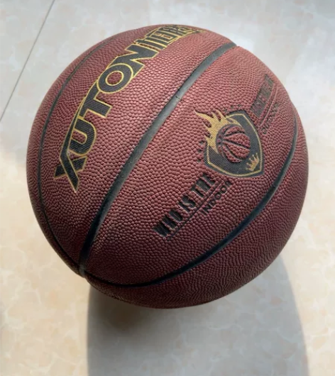 闲置篮球25元自提 感兴趣的话点“我想要”...