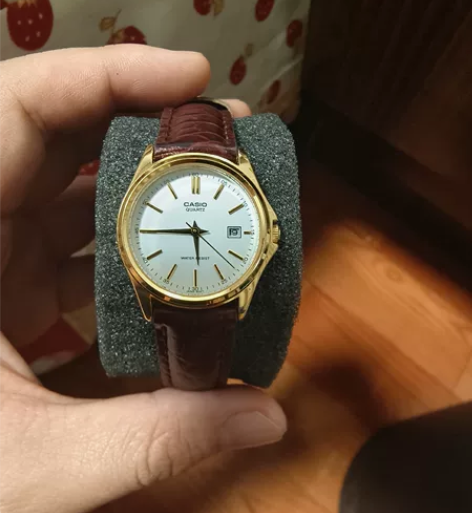 正品卡西欧女款手表，全新百分百正品 全新没...