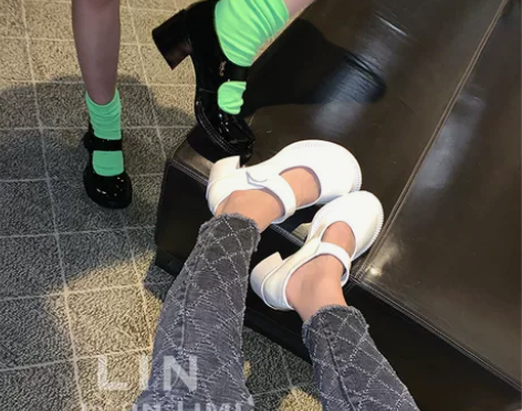 日系玛丽珍鞋复古学院风厚底大头娃娃鞋粗跟单...