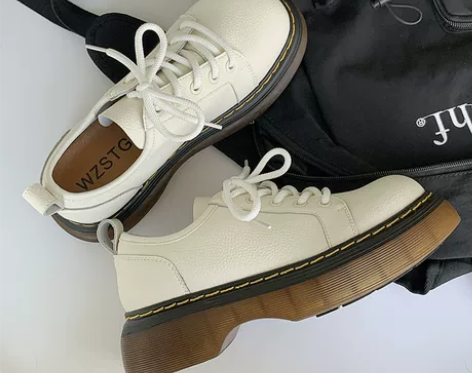 旺仔是条狗 2021新款小皮鞋女英伦风厚底...