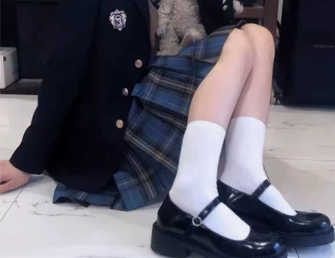 爱棉麻春单鞋女粗跟复古真皮淑女小皮鞋jk鞋...