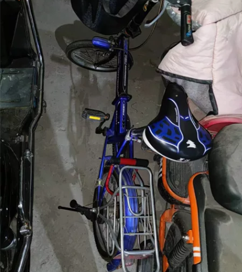 16寸折叠自行车，9成新，大人小孩均可骑，...