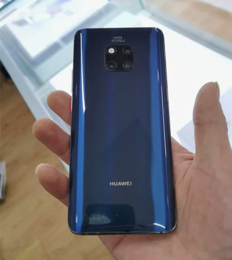 华为mate20pro,8+128G 边框...