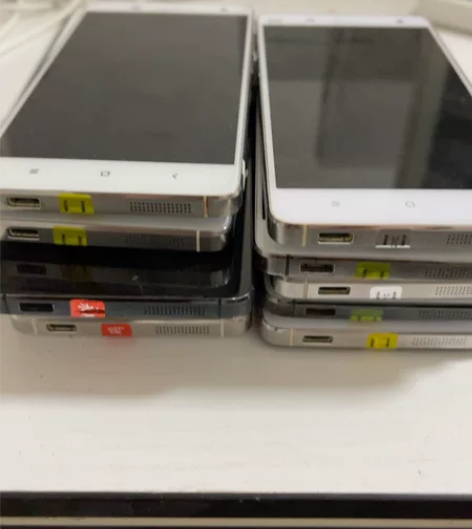 小米4手机3G+16G所有功能正常使用，当...
