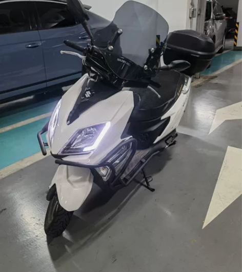 济南铃木uy125 踏板摩托车 南京江宁公...
