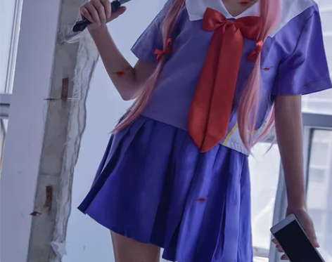出 猫老师 未来日记我妻由乃cos 只有衣...