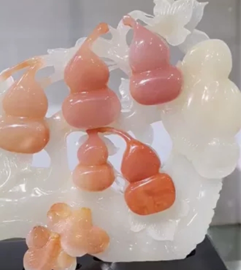 玉器，玉雕，装饰品，玉摆件，真玉 感兴趣的...