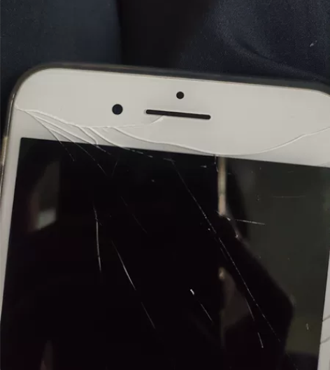 个人自用iPhone 8 Plus美版有锁...