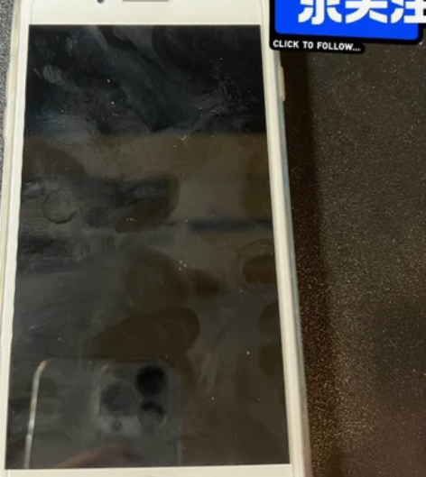 iPhone8 plus 64g 无锁，几...