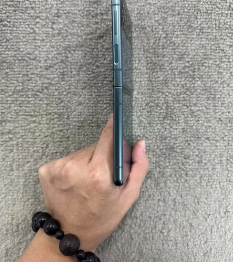 精品 三星折叠屏翻盖手机 Zflip3 8...